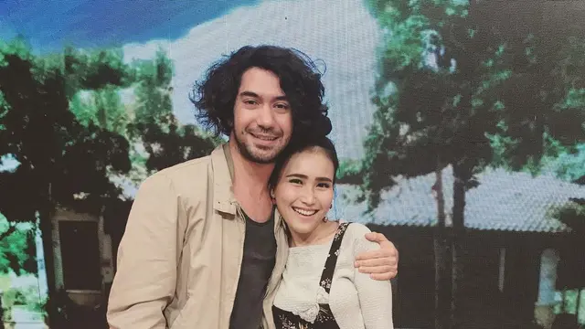 [Bintang] Ayu Ting Ting