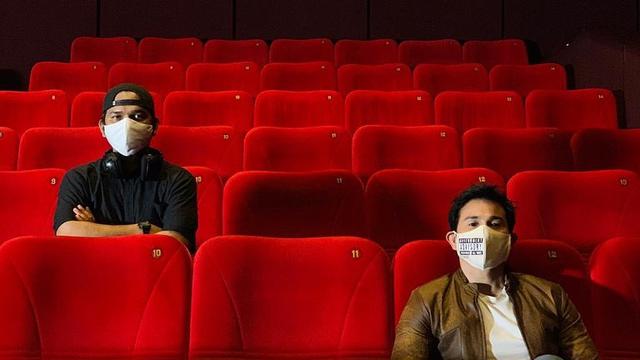 Fajar Bustomi dan Vino G. Bastian. (Foto: Instagram @fajarbustomi)