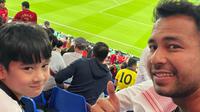 Raffi Ahmad mengajak anak pertamanya Rafathar Malik Ahmad menyaksikan langsung aksi idolanya Lionel Messi di Qatar