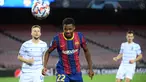 Ansu Fati merupakan jebolan akademi Barcelona yang kini bermain untuk tim utama. Pemain 18 tahun tersebut juga tercatat mampu menembus Timnas Senior Spanyol dan tercatat sebagai pencetak gol termuda. Ansu Fati kini memiliki nilai pasar sekitar 1 triliun rupiah. (AFP/Lluis Gene)