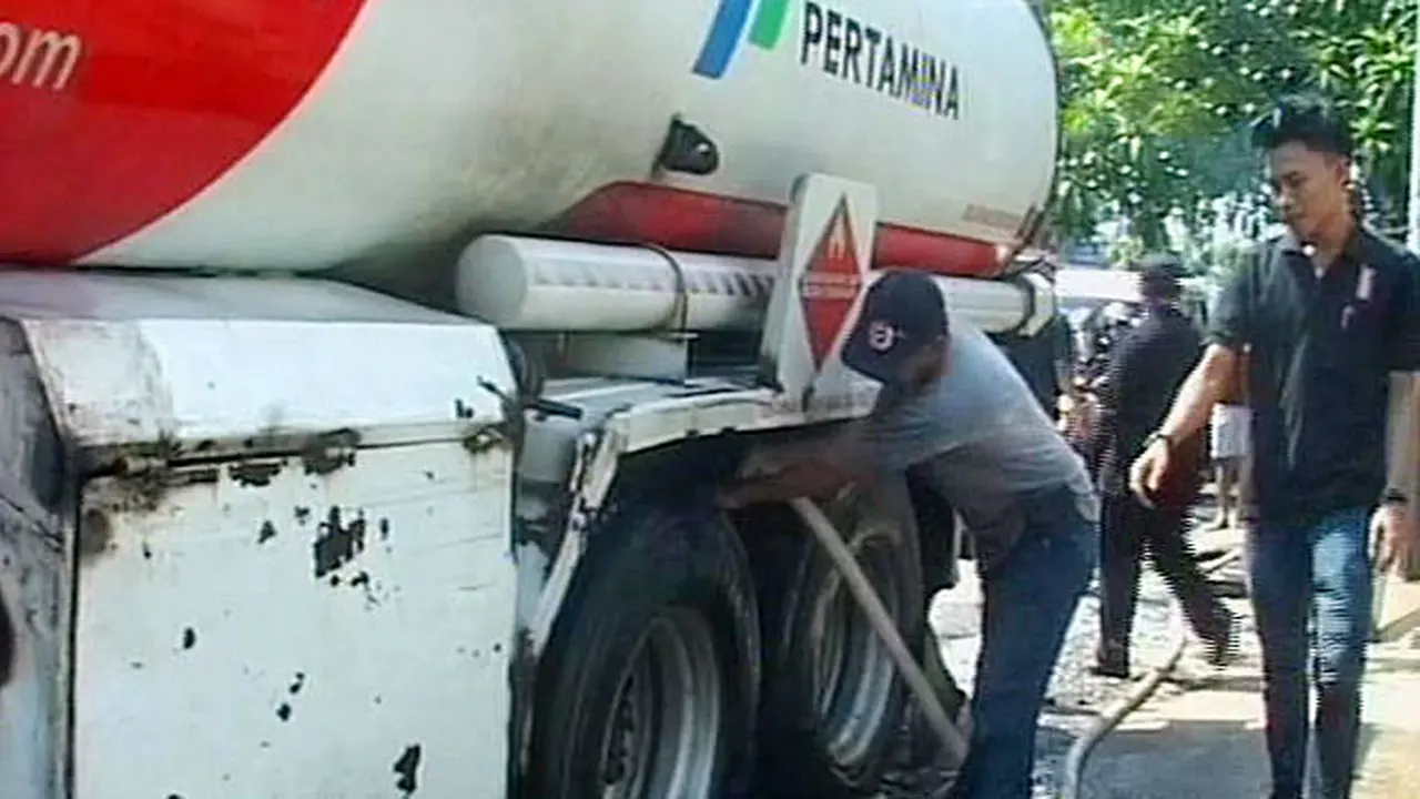 (Lip6malam) BAN MELEDAK