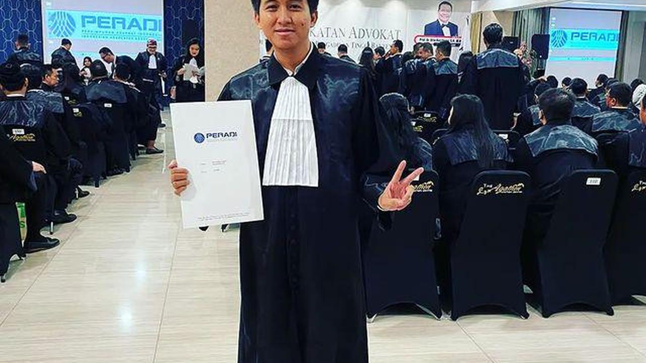 Ditangkap saat Lakukan Aksi Demonstrasi, Ini Sosok Iqbal Ramadhan Anak Pedangdut Machica Mochtar