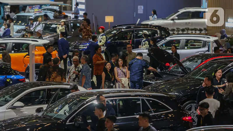 Resmi Dibuka, Pengunjung Padati Pameran Otomotif GIIAS 2024