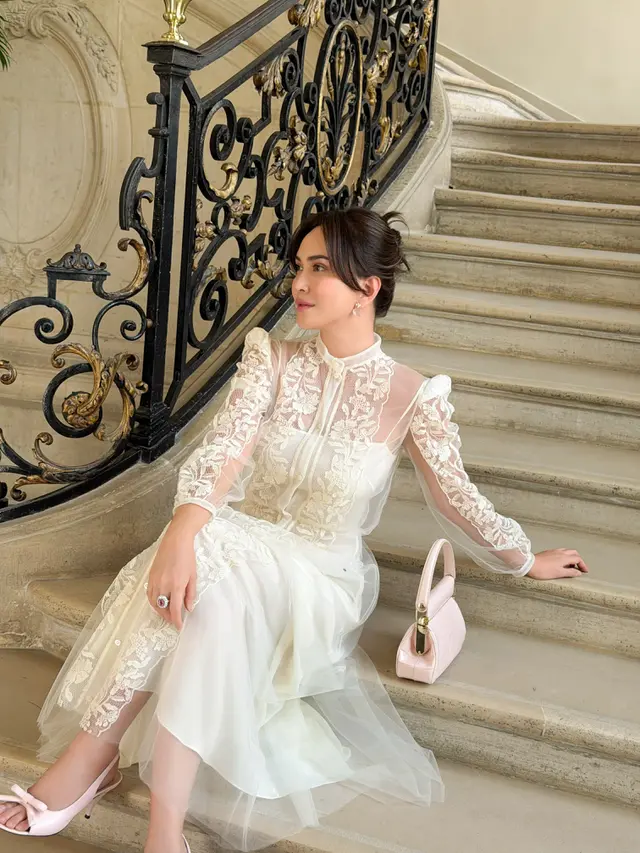 Pesona Princess Shandy Aulia di Antara Bintang Dunia Saat Saksikan Dior Haute Couture Show