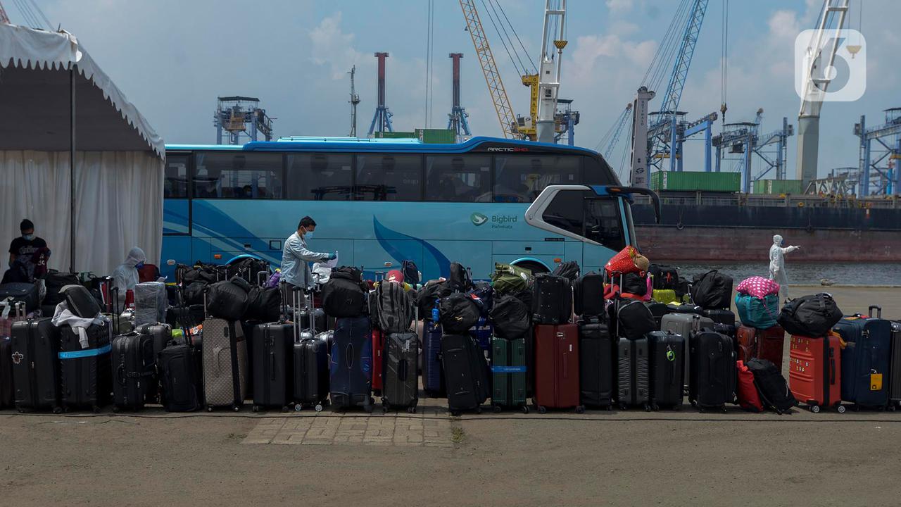 WNI ABK Kapal Pesiar MV Explorer Dream