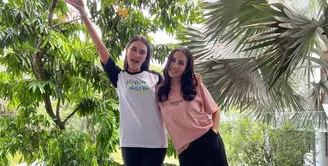 Luna Maya dan Momo Geisha (Instagram/lunamaya)