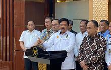 Kunjungi Aceh, Eks Panglima TNI Takjub View Tempat Makannya Indah Banget Sampai Sibuk Foto Makanan di Meja