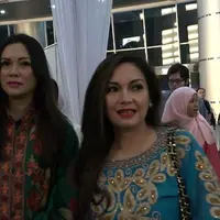 Bulan puasa tak hanya memberi berkah bagi Nia Daniati tapi juga sebuah pengalaman spiritual