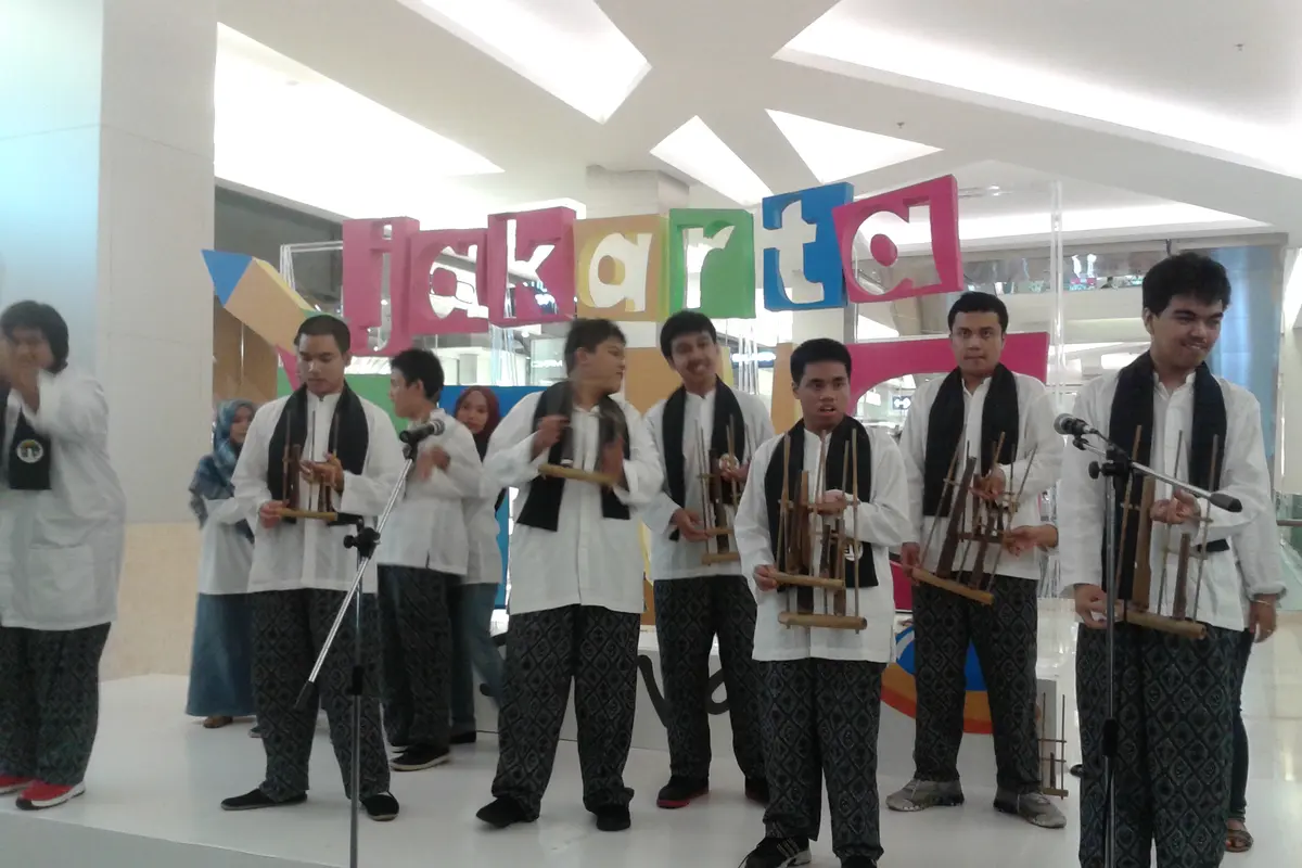 Serunya Saat Anak Autis Main Angklung
