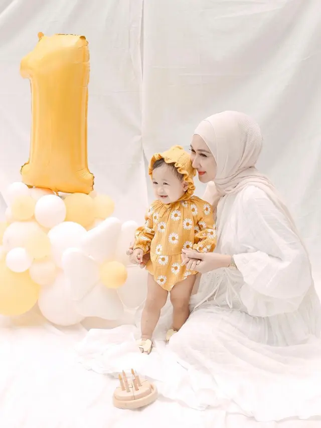 Momen Dian Pelangi Rayakan Ultah Anak Untuk Pertama Kali, Penuh Suka Cita. (Sumber: Instagram/dianpelangi)