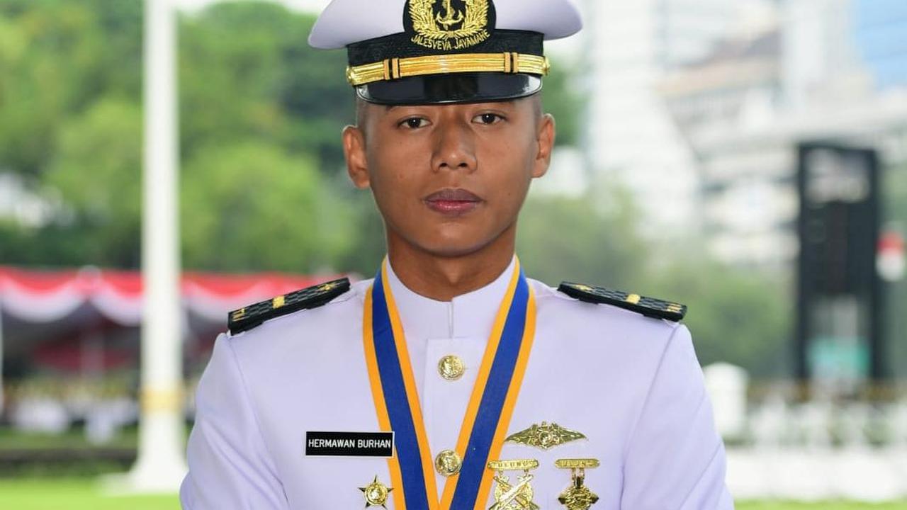 Sementara itu, Hermawan Burhanudin T.P. yang merupakan perwira peraih penghargaan Adhi Makayasa dari Akademi Angkatan Laut mengingatkan pentingnya berdoa dan terus belajar untuk menjadi yang terbaik.