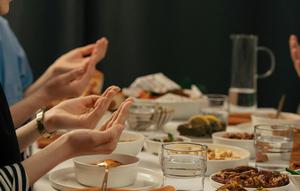 Hadis Tentang Puasa Foto: pexels-onbab)