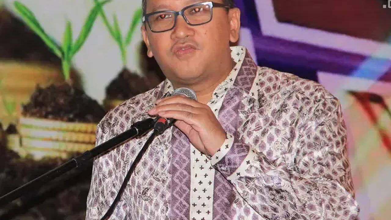 "Tentunya, kan saya baru berapa hari kan di sini. Programnya kan banyak. Skala prioritasnya mana, mana yang harus segera dijalankan," kata Rosan di Jakarta, Kamis (20/7).