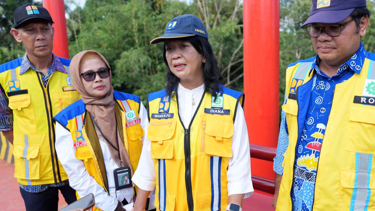 Wamen Diana Tinjau Jembatan Way Sabuk dan Jalan Kotabumi–Terbanggi Besar