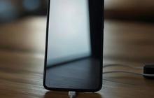 Mengapa Baterai HP Cepat Rusak Jika Digunakan Sambil Dicas?