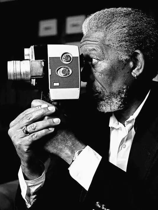 Dilansir dari USMagazine, aktor itu mengucapkan permohonan maaf usai 8 wanita buka suara dan mengaku dilecehkan olehnya. (instagram/morgan.freeman.official)