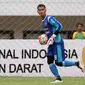 Dhika Bayangkara, PS TNI. (Bola.com/Nicklas Hanoatubun)