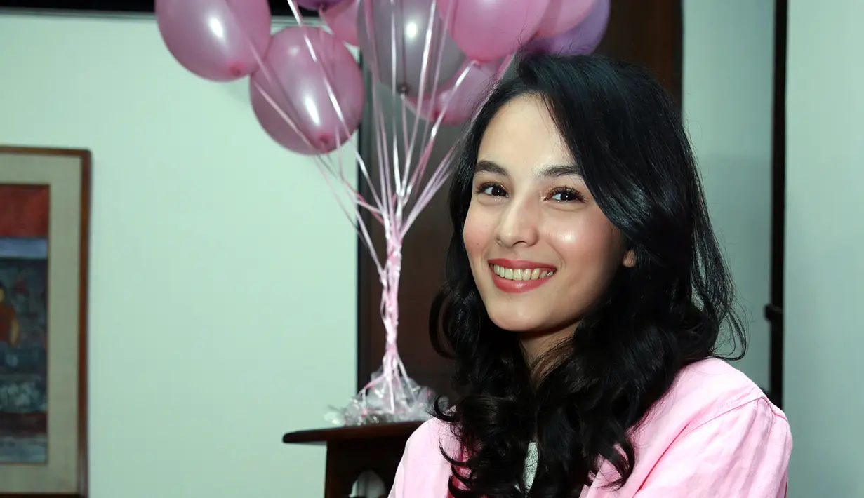 Menjadi seorang duta dari gerakan peduli kanker payudara, Chelsea Islan pun mengajak anak muda seusianya untuk peduli terhadap penyakit mematikan bagi kalangan wanita tersebut. (Deki Prayoga/Bintang.com)
