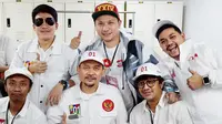 Indra Bekti, Desta, Gading Marten, Andre Taulany, Cak Lontong, dan Akbar Kobar dalam kampanye Jokowi-Maruf Amin di GBK, Sabtu, 13 April 2019 (dok. Instagram @indrabekti/https://www.instagram.com/p/BwL1enXgjIe/Fairuz Fildzah)