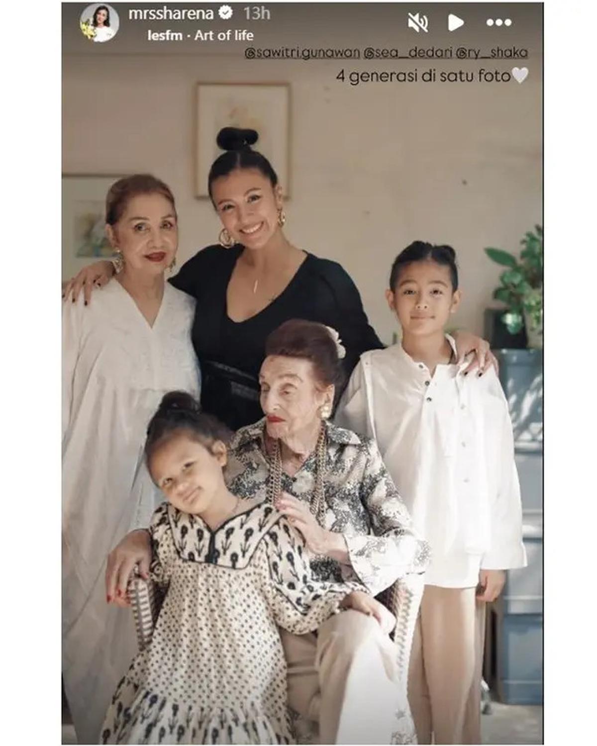 6 Potret Kenangan Sharena Delon dan Nenek Tercinta, Meninggal di Usia 101 Tahun