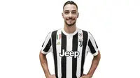 Bek anyar Juventus,Mattia De Sciglio. (Juventus). 