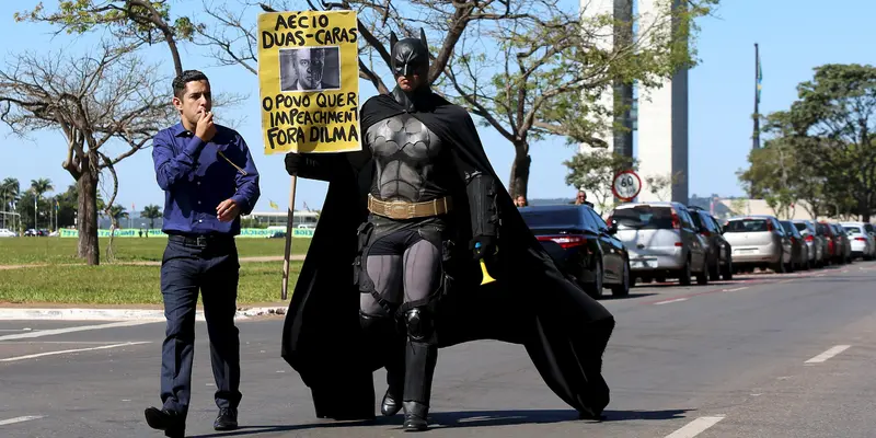 Presiden Brasil Diprotes Batman 