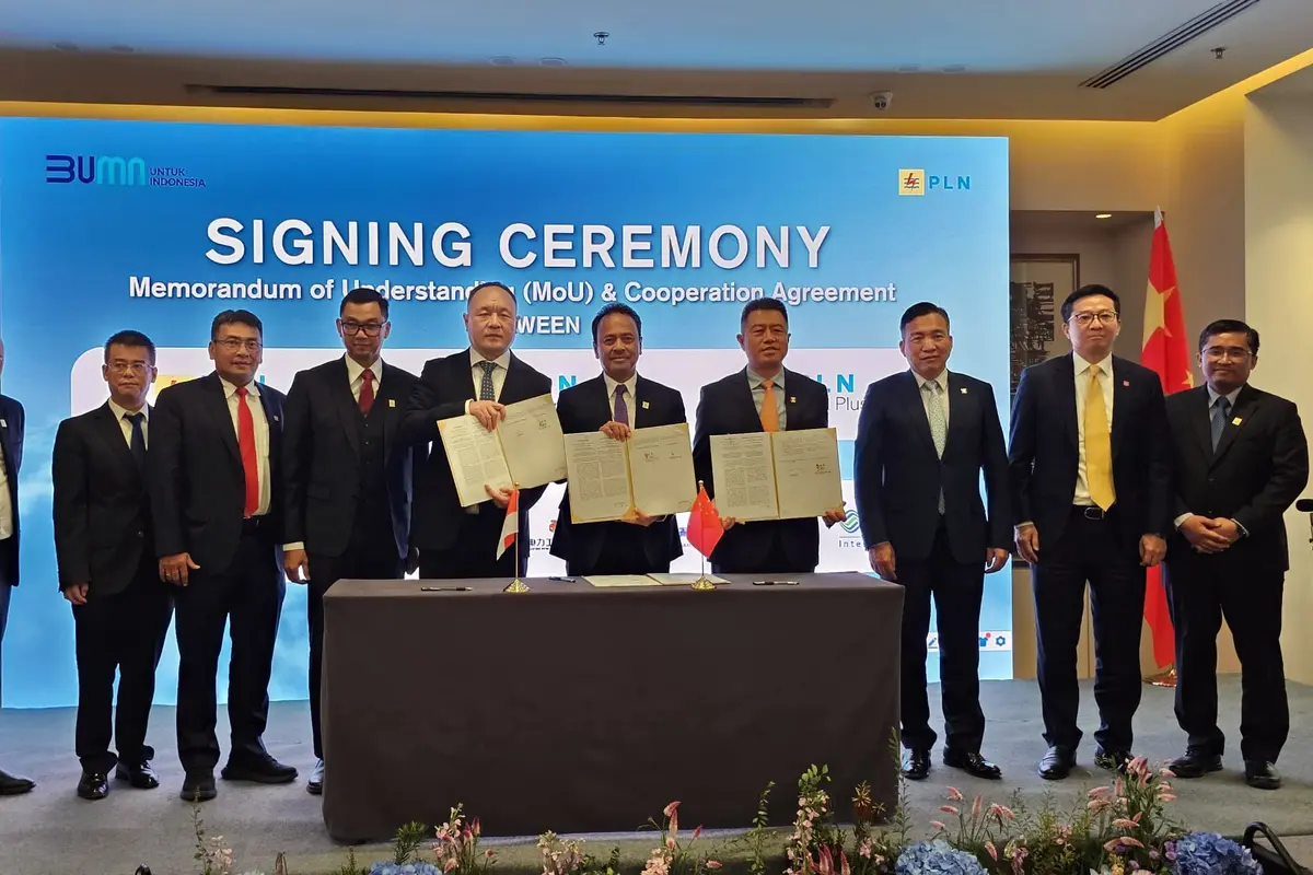 PLN menjalin kerja sama dengan tujuh perusahaan asal China terkait bisnis kelistrikan dan akselerasi pembangkit Energi Baru Terbarukan (EBT) dalam Indonesia - China Business Forum di Beijing. (Dok PLN)