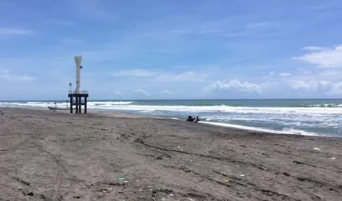 <b>Pantai Apra</b><br>