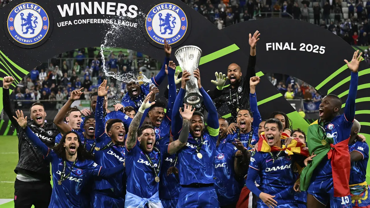 Foto: Sabet Gelar Juara Conference League, Chelsea Pecahkan Rekor Baru