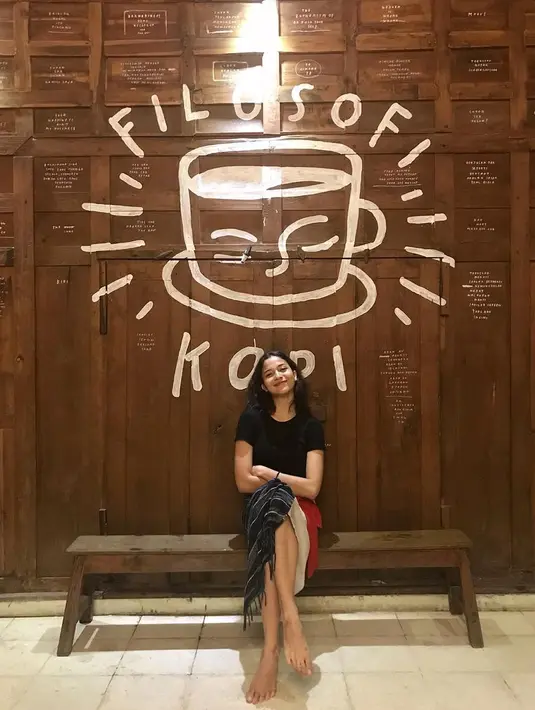 Chicco Jerikho dan Putri Marino juga seringkali dibilang mirip dan olehkarena itu mereka disebut berjodoh. "Kata orang kalo mirip itu artinya jodoh... semoga langgeng," tulis salah satu akun. (Instagram/chicco.jerikho)