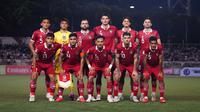 Starting XI Timnas Indonesia berfoto sebelum dimulainya laga matchday kedua Grup F putaran kedua Kualifikasi Piala Dunia 2026 Zona Asia menghadapi Filipina di Rizal Memorial Stadium, Manila, Selasa (21/11/2023) malam WIB. (Dok. PSSI)