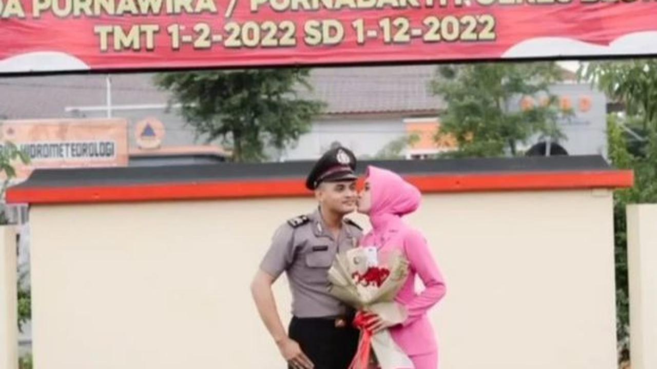 Yeni Inka Menikah dengan Briptu Khrisna Sakti