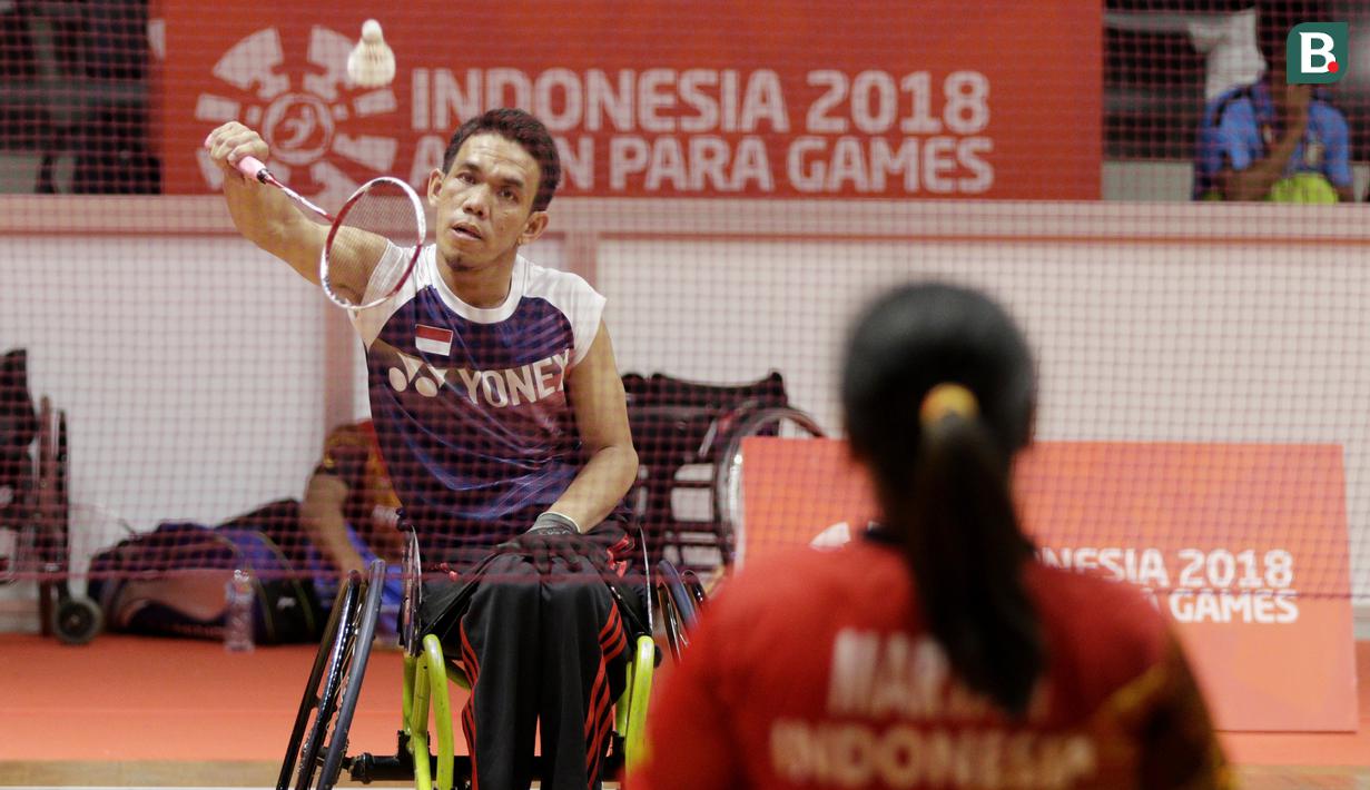 Atlet bulu tangkis Asian Para Games Indonesia melakukan latihan di Istora, GBK, Jakarta, Jumat (05/10/2018). Indonesia memasang target tinggi yaitu meraih empat medali emas. (Bola.com/M Iqbal Ichsan)