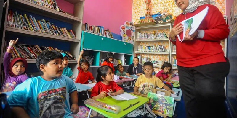 Keseruan Belajar Bahasa Inggris dan Berhitung Gratis di RPTRA Malinjo