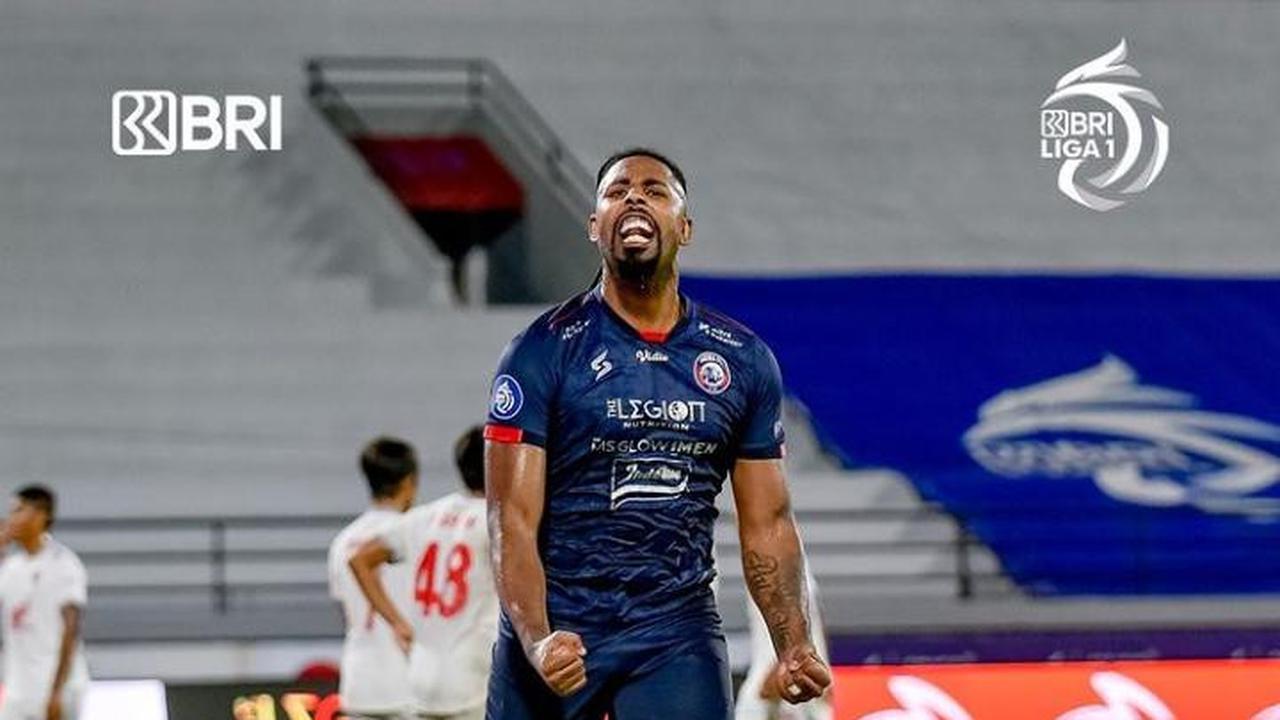 Carlos Fortes - Arema FC - BRI Liga 1 2021/2022