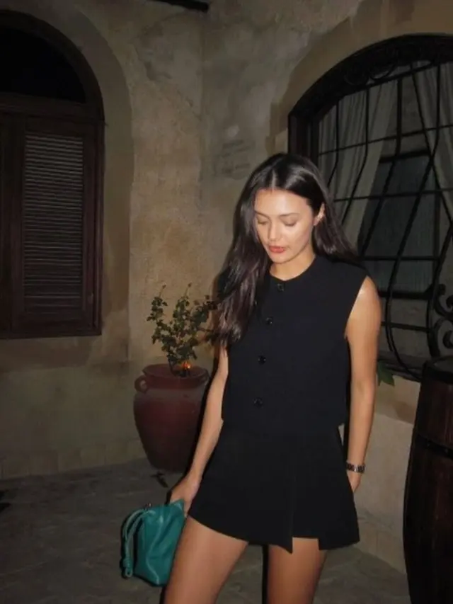 Gaya berkelas ala Amanda Rawles (Instagram/@amandarawles)