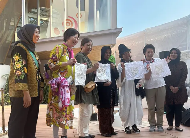 Sahabat difabel yang tergabung dalam kelompok Sriekandi Patra Boyolali mengikuti World Expo 2025 di Osaka.