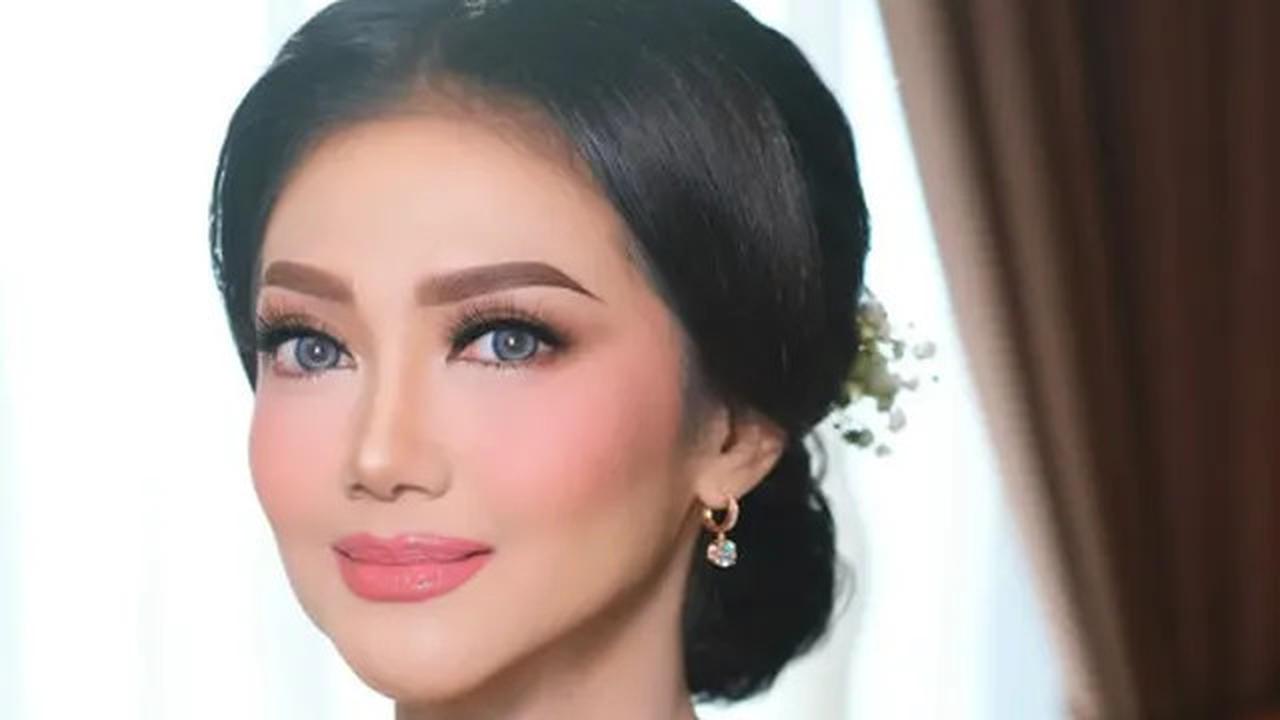 6 Model Rambut ala Bella Saphira saat Hadiri Kondangan, Bisa Jadi Inspirasi Ibu 50 Tahunan