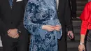 Duchess of Cambridge, Kate Middleton menghadiri sebuah acara kerajaan di sela kunjungannya di Stockholm, Swedia, 31 Januari 2018. Bahkan di media sosial, tak sedikit yang berpendapat jika busana Kate sangat mirip dengan kain gorden. (AP Photo)