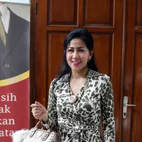 Pada sidang mediasi, kedua belah pihak belum dikonfrontir tentang masalah harta gono-gini. (Nurwahyunan/Bintang.com)