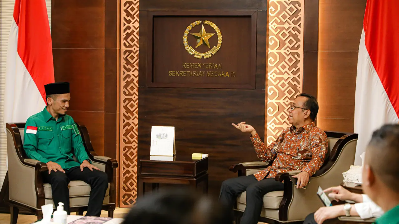 Pengurus Pimpinan Pusat Himpunan Mahasiswa Al Washliyah (PP HIMMAH) beraudiensi dengan Menteri Sekretaris Negara Pratikno di Kantor Sekretariat Kabinet Jalan Veteran 17-18, Jakarta Pusat (Istimewa)