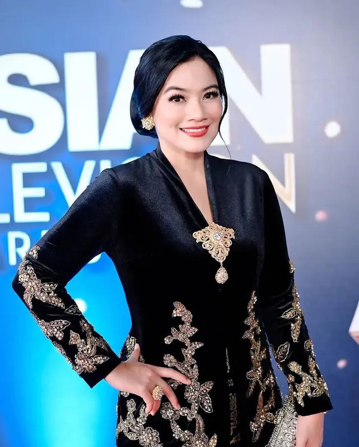 Titi Kamal Turut Bahagia Atas Pernikahan Luna Maya dan Maxime Bouttier di Bali: Auranya Sangat Bersinar