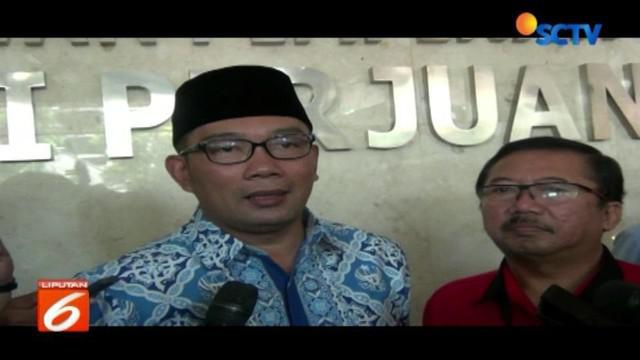 Wali Kota Bandung Ridwan Kamil menjalani silaturahmi politik dengan mendatangi Kantor DPP PDI Perjuangan.