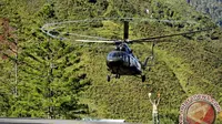 Faktor penghambat evakuasi lainnya adalah tidak tersedianya sarana pendukung, seperti helikopter khusus dengan spesifikasi tertentu.