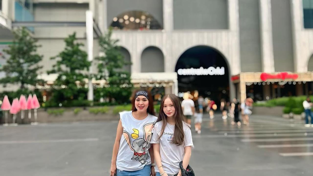 Potret Sasha Alexa Bersama Anak yang Dipuji Sama-Sama Cantik