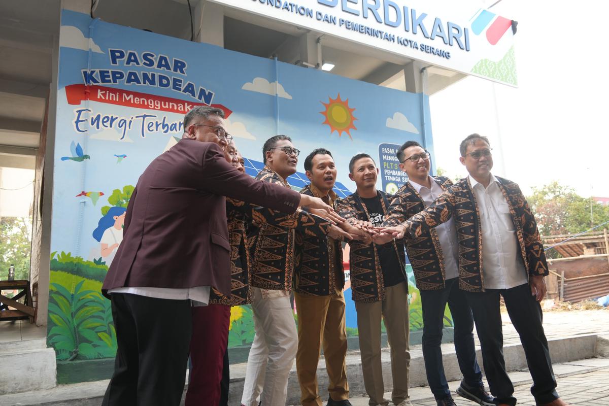 Pasar Ini Gunakan Energi Surya, Pedagang Hemat Listrik dan Siap Naik Kelas