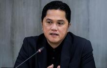 Melihat Momen Keakraban Bung Towel dan Erick Thohir Nonton Timnas Indonesia Vs Laos di Stadion Manahan
