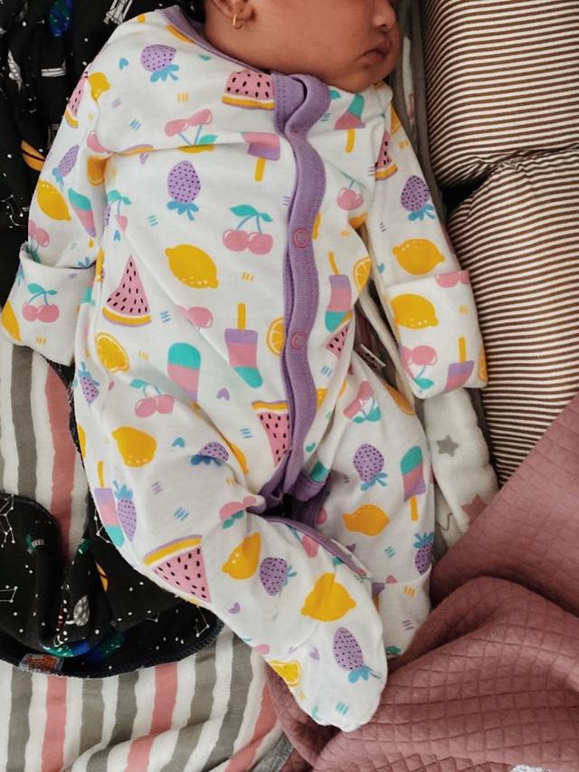 Berusia 40 Hari, Ini 5 Momen Kenangan Manis Glenn Fredly bersama Baby Gewa