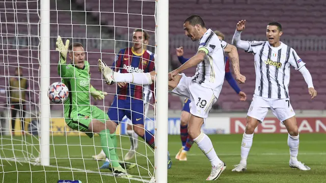 Cristiano Ronaldo Gemilang, Juventus Bungkam Barcelona 3-0 di Camp Nou