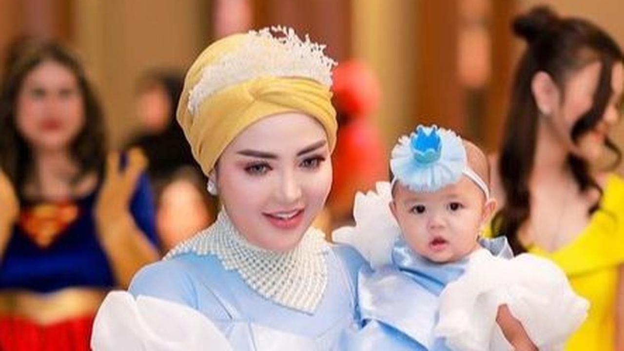 Bak Cinderella, 8 Foto Cantik Bella Shofie di Ulang Tahun Anaknya